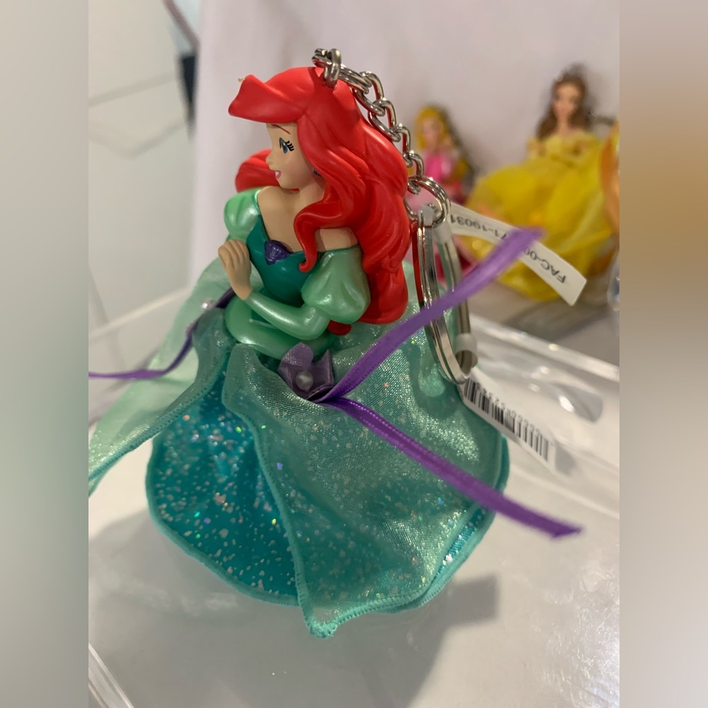 Disney Princesses Keychains original/new (price for one) - Picture 7 of 14